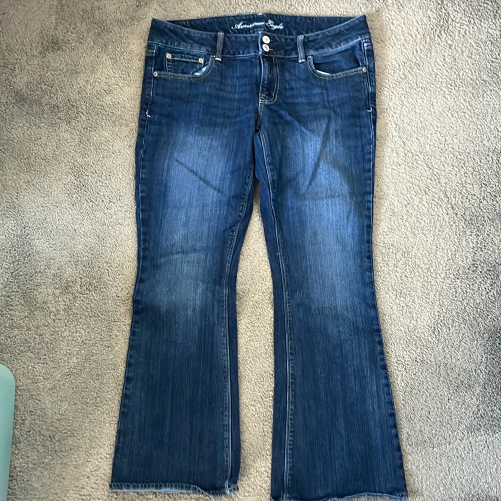 American Eagle jeans Artist style 12 short stretch